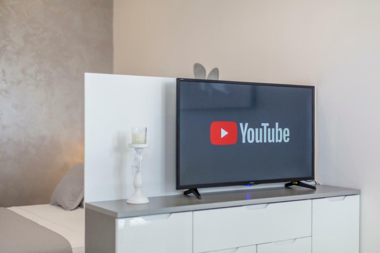 Studio Apartments Twins Сплит Екстериор снимка