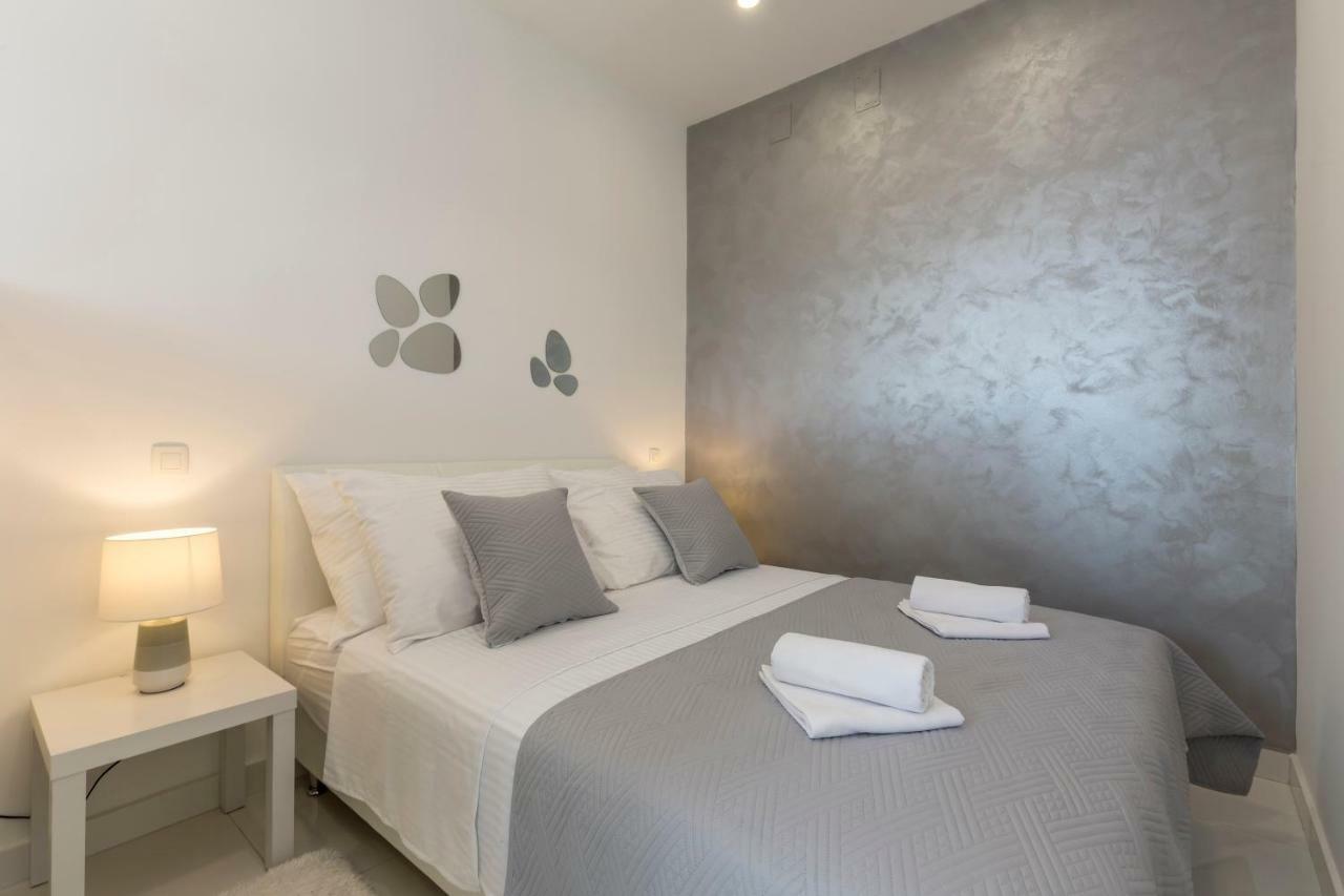 Studio Apartments Twins Сплит Екстериор снимка