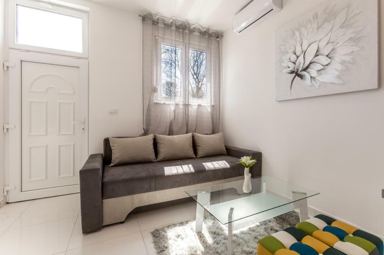 Studio Apartments Twins Сплит Екстериор снимка