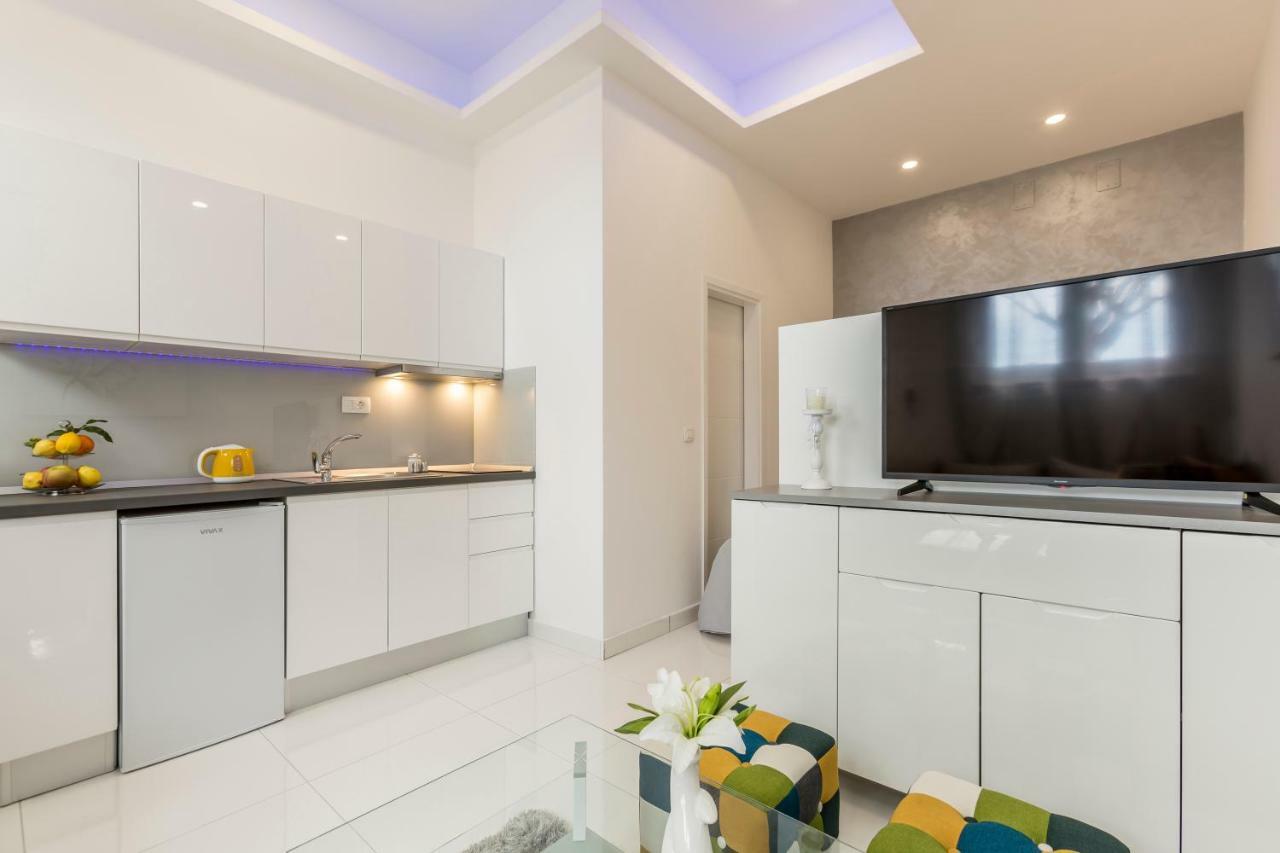 Studio Apartments Twins Сплит Екстериор снимка